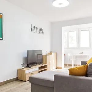 https://nice-apartment-in-cadiz-with-wifi-and-3-bedrooms.hotelsincadiz.net